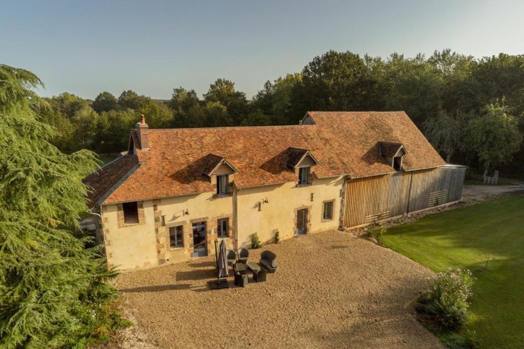 Les Colas Saint-Fargeau  Buitenkant foto